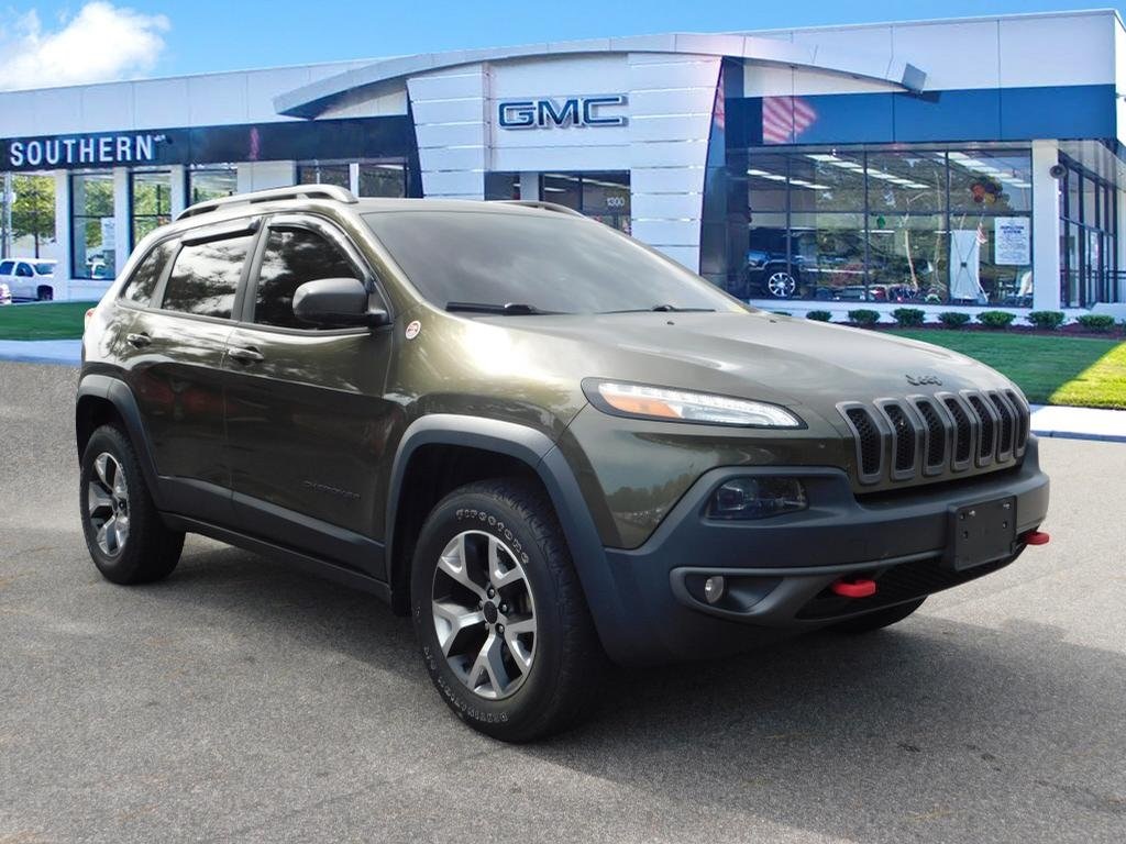 Pre Owned 2015 Jeep Cherokee Trailhawk 4wd